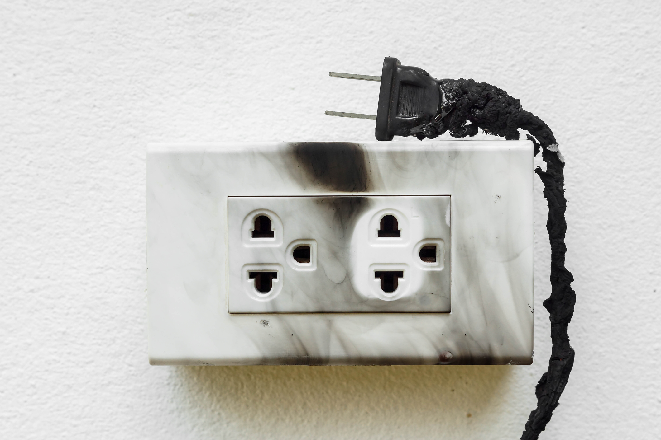 Electricity short circuit / Electrical failure resulting in electricity wire burnt